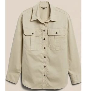 Banana Republic, Oversized Safari Shirt Jacket, Khaki color size XS Petite